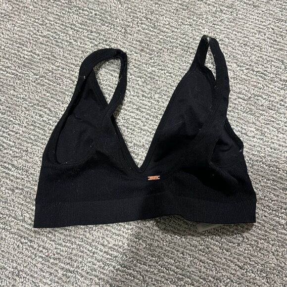 Pink bra  - Picture 2 of 3